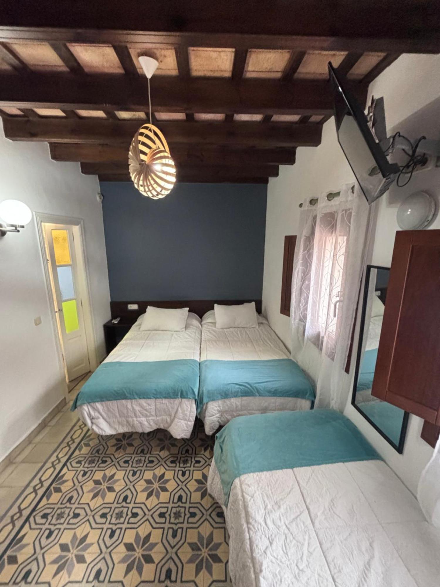 Vagamundos Hotel Тарифа Екстериор снимка